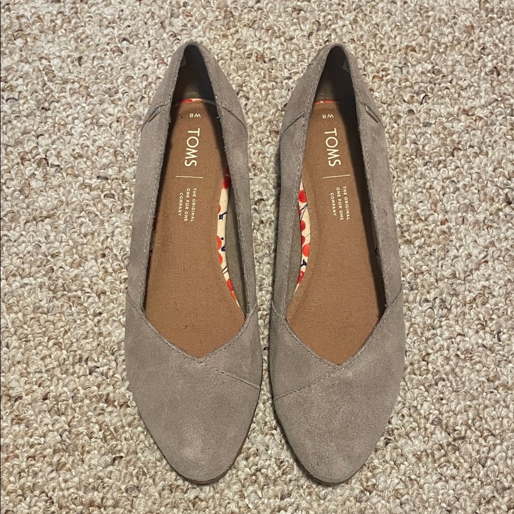 Women's Toms Suede Flats